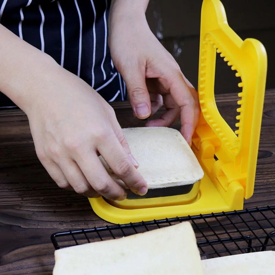 Kids Dream Square Sandwich Cutter - Image 4