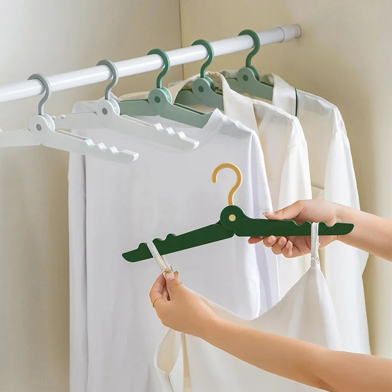Travel Ease Foldable Clothes Hanger - Image 6
