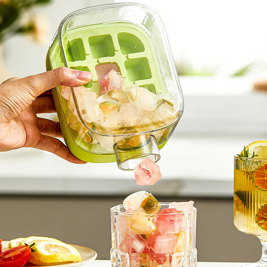One Touch Ice Maker Beverage Bottle - Image 0