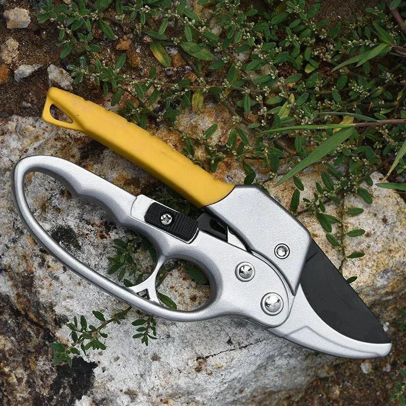 Tree Wood Trimming Compact Gardening Hand Clippers - Image 4