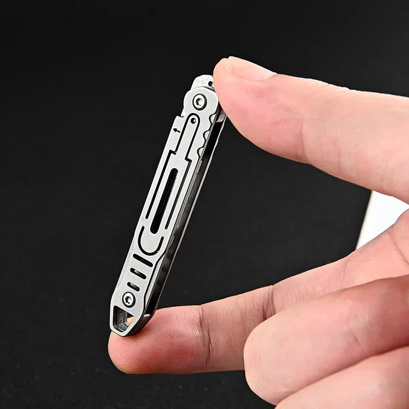 Replaceable Blades Foldable EDC Knife - Image 1