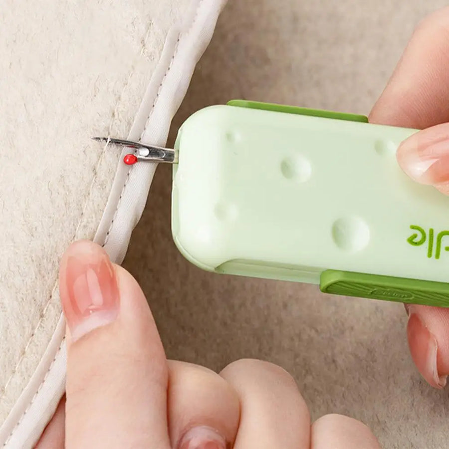 All-in-One Sewing Needle Threader Tool - Image 6