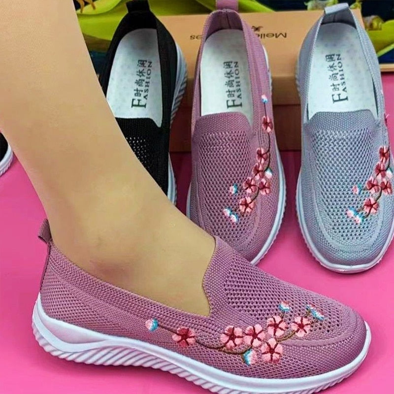 Daily Walk Lightweight Breathable Floral Sneakers - Image 1