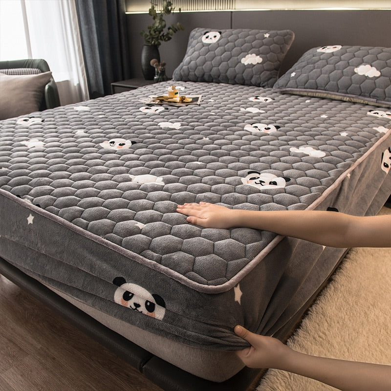Elegant Velvet Thick Mattress Cover - Image 9
