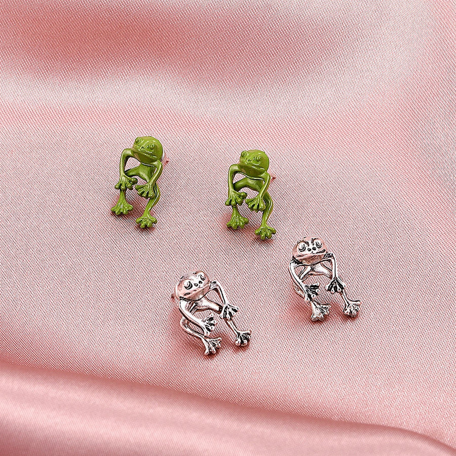Gothic Frog Party Earrings - Image 3
