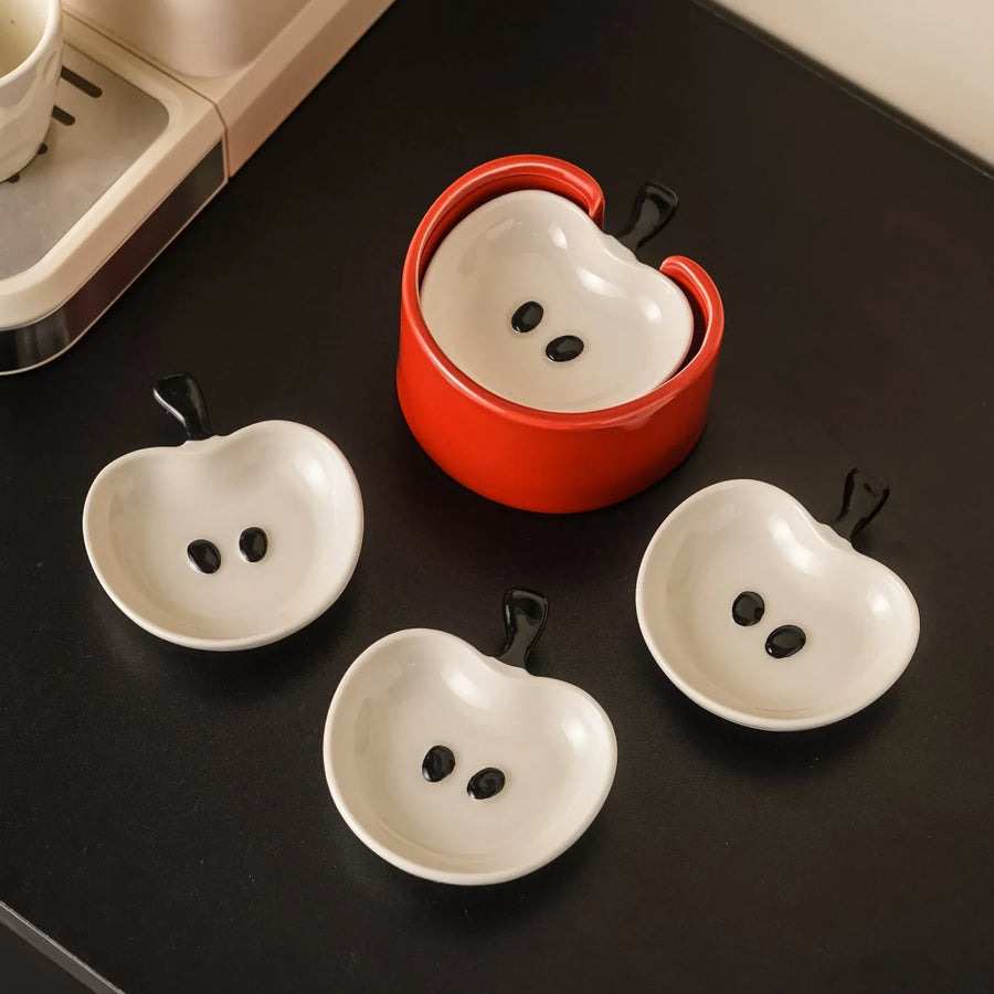Yummy Apple-Shaped Snack Plates - Image 2