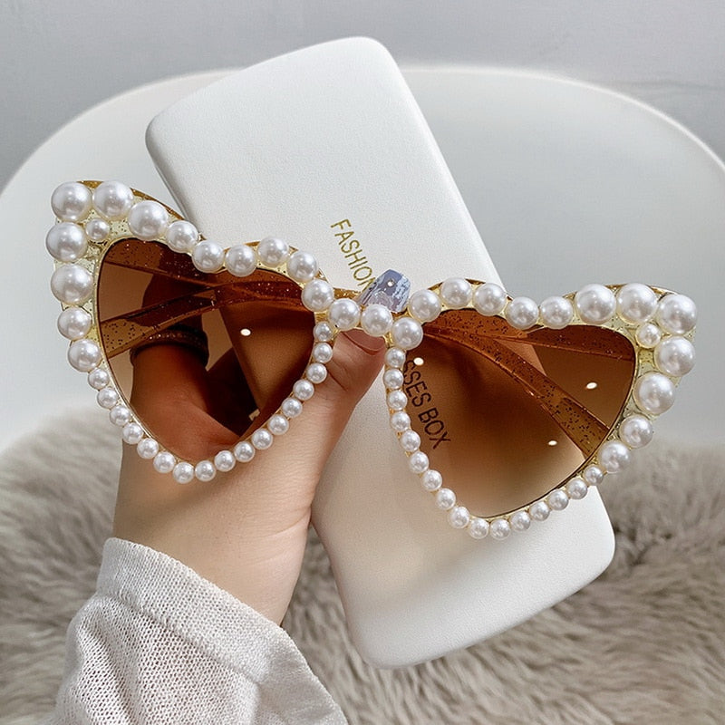 Pearl Heart Retro Cat Eye Sunglasses - Image 2