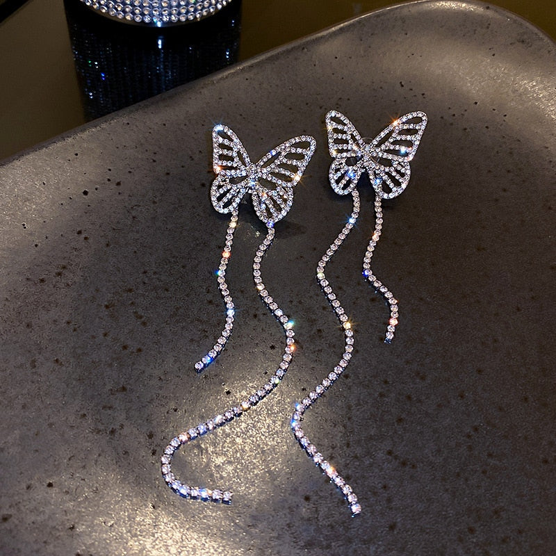 Elegant Flower Long Chain Earrings - Image 15