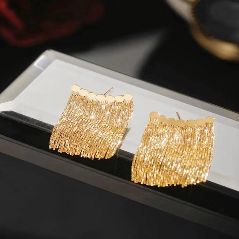 Golden Shining City Tassel Earring - Image 14