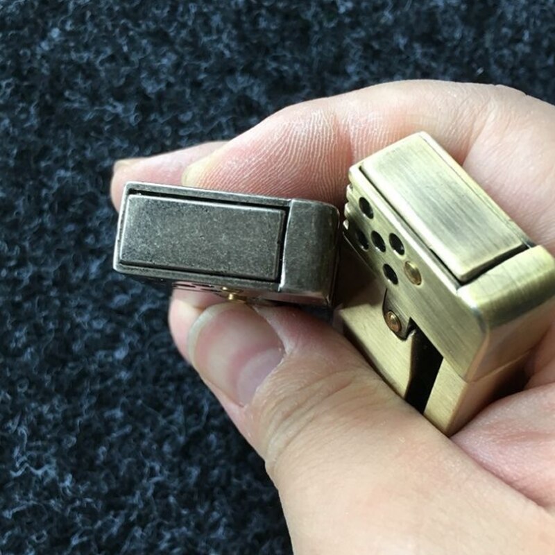 Vintage Vibe Side Ignition Lighter - Image 4