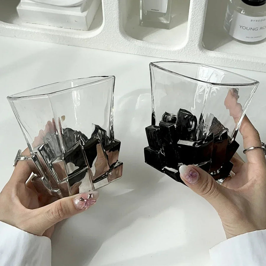 Geometric Onyx Base Glass Cup - Image 3