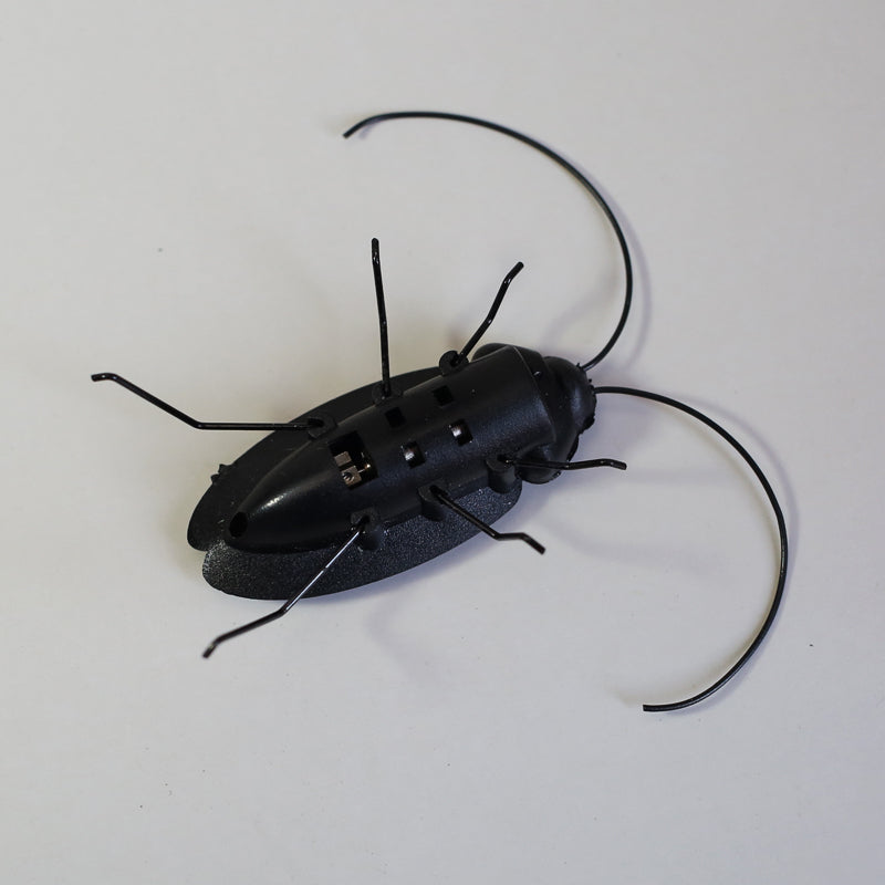 Mini Solar-Powered Cockroach Toy - Image 3