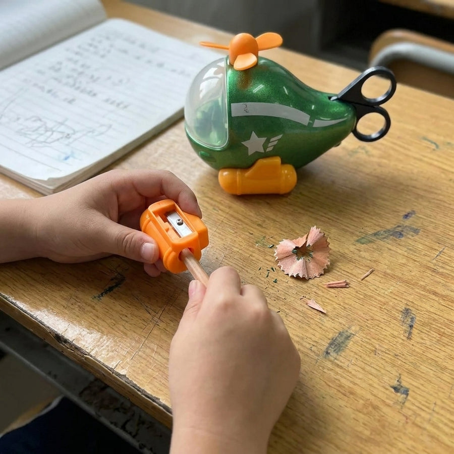 Spielzeug für Kinder: Lernbedarf im Helikopter-Design
