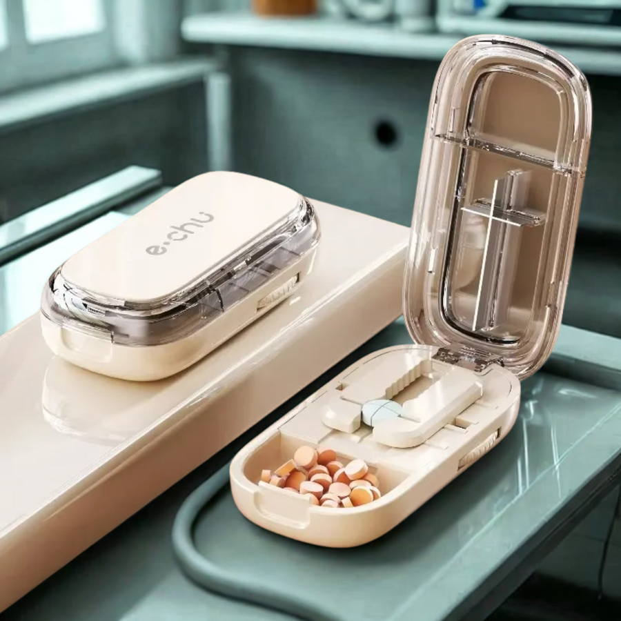 Pocket Size Dustproof Pill Cutter Organizer - Image 0