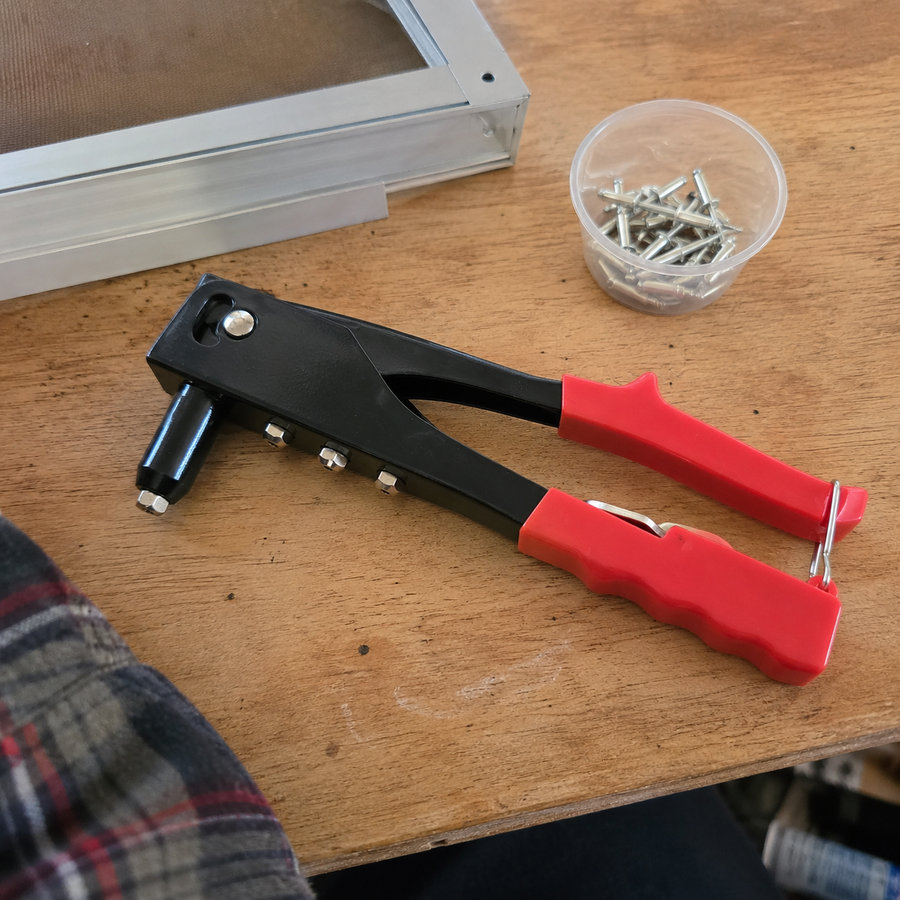 Steady Hand Heavy-Duty Rivet Gun Tool