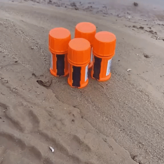 Waterproof Emergency Outdoor Survival Lighter Kit - Image 6