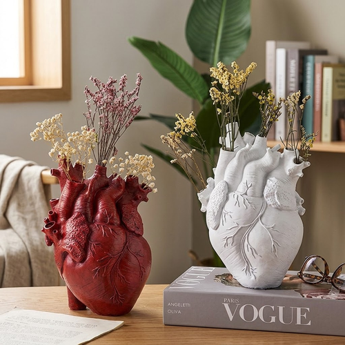 Lovesick Anatomical Heart Ceramic Flower Vase - Image 0