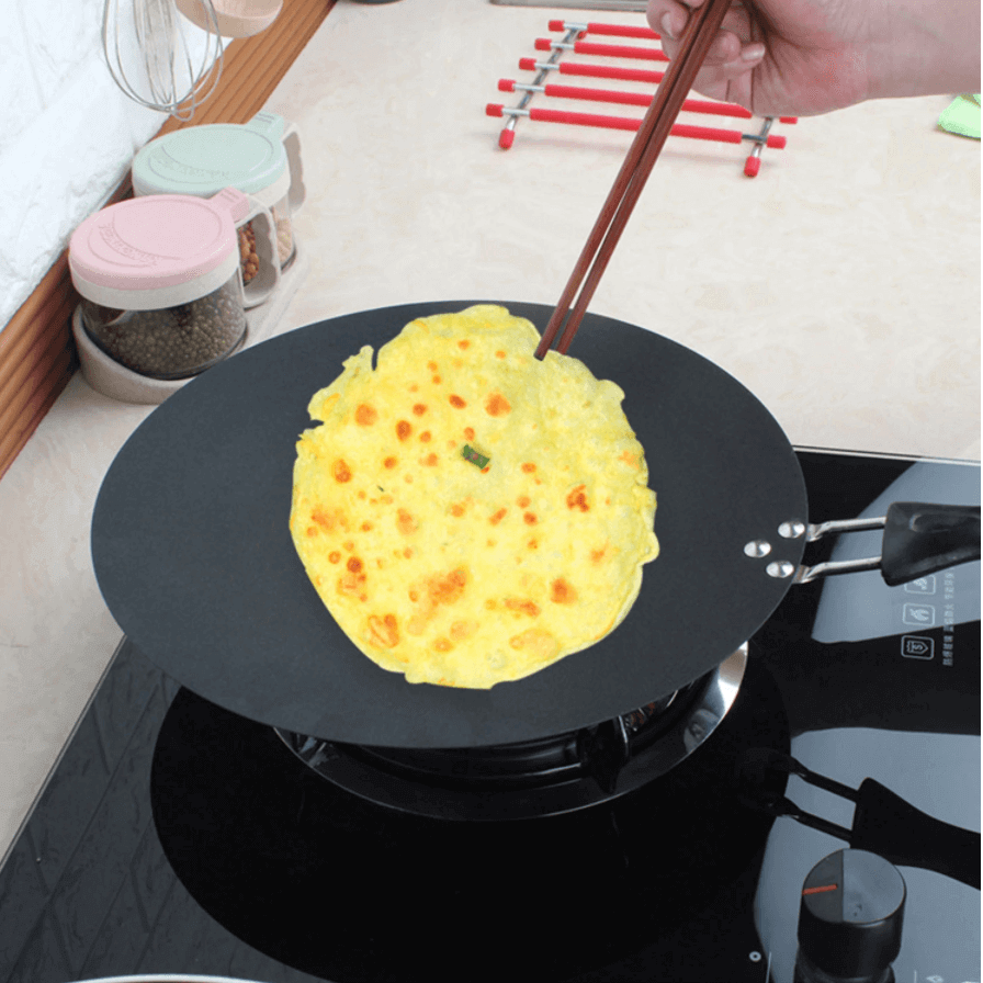 Black Iron Round Non-stick Pancake Pan - Image 1