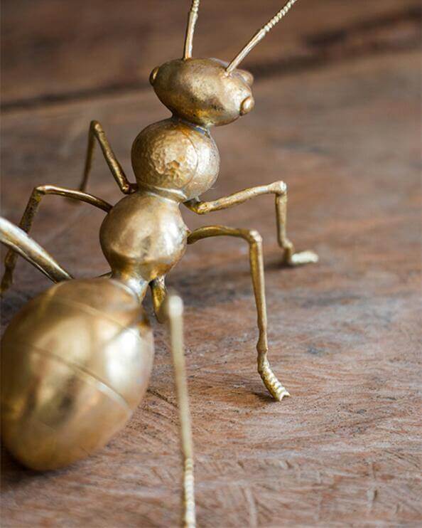 Giant Ants Ornaments Resin Home Decor - Image 4