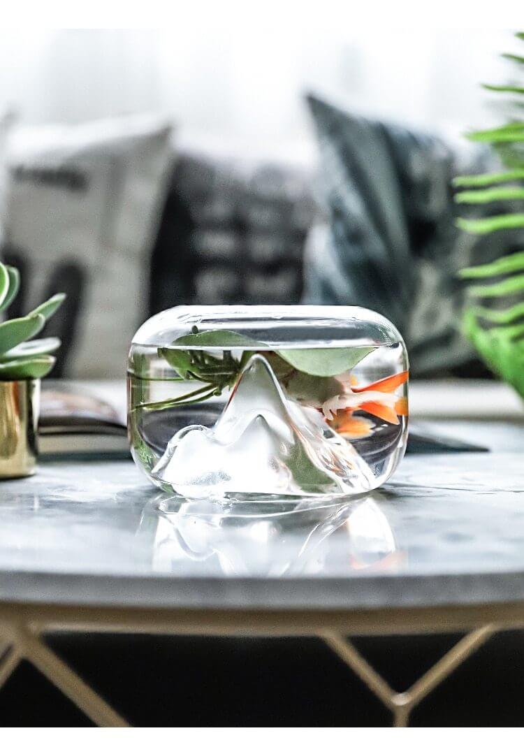 Creative Transparent Snow Mountain Fish Aquariums - Image 4