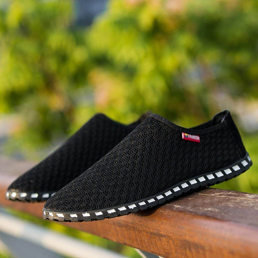 Breathable Knit Classic Men Shoes - Image 1