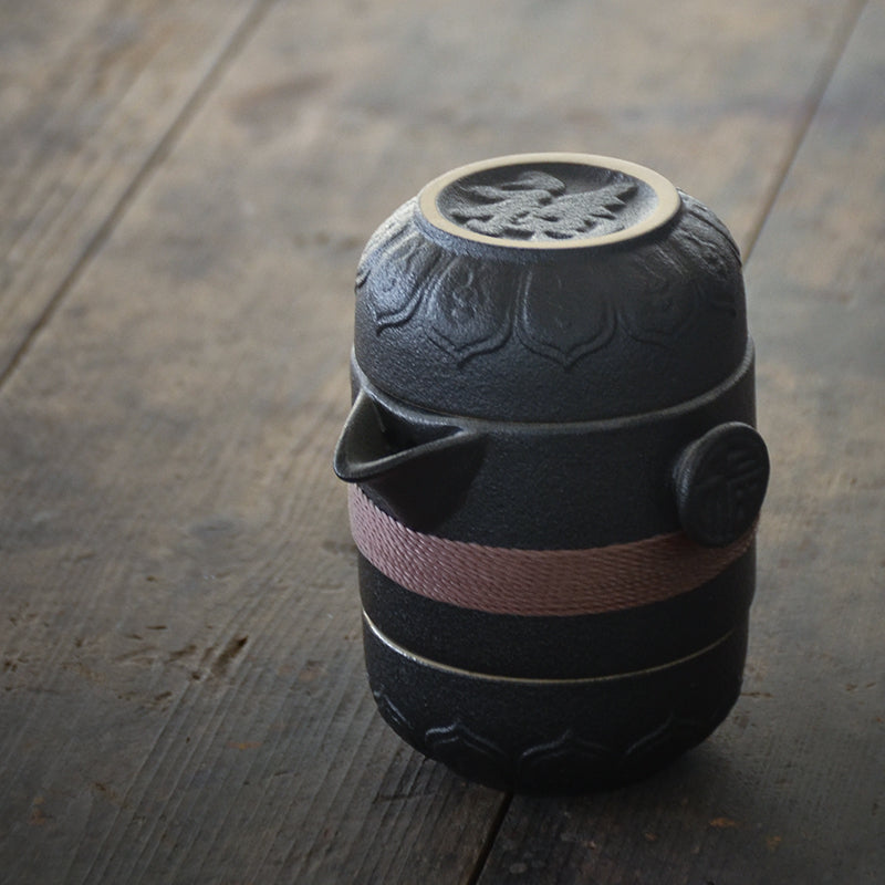 Elegant Ceramic Vintage Travel Teapot - Image 1