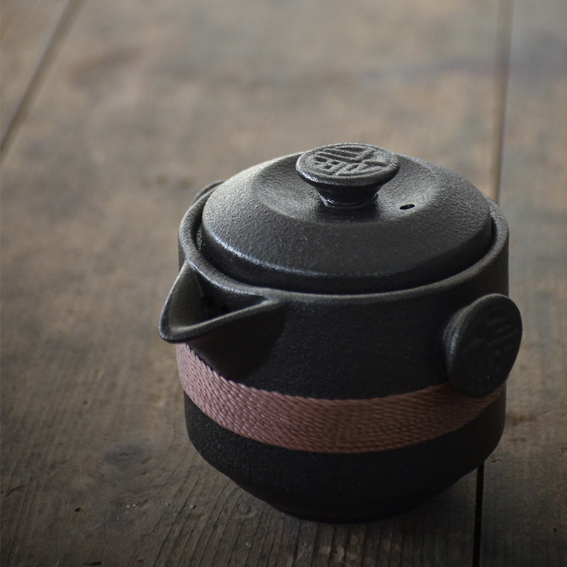 Elegant Ceramic Vintage Travel Teapot - Image 2