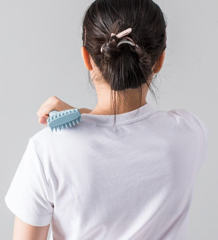 Simple Creative Back Scratching Massager - Image 1