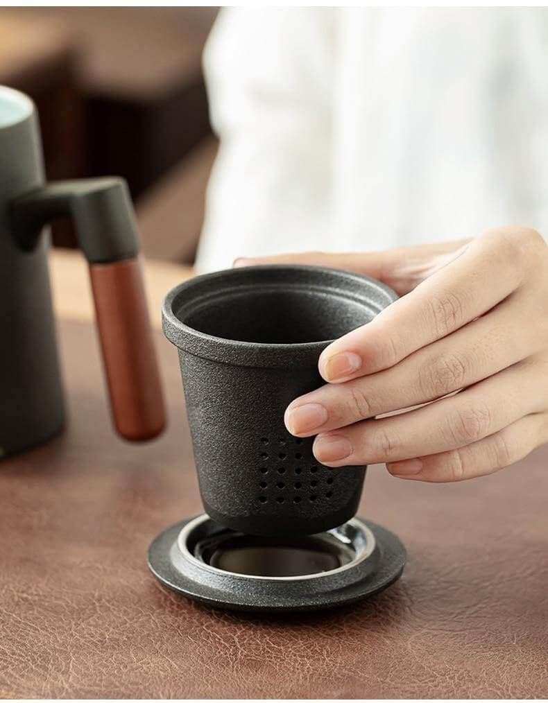 Mountain Art Ceramic Tea Mugs With Filter - Image 4