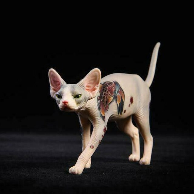Decorative Tattooed Hairless Cat Figurine - Image 9