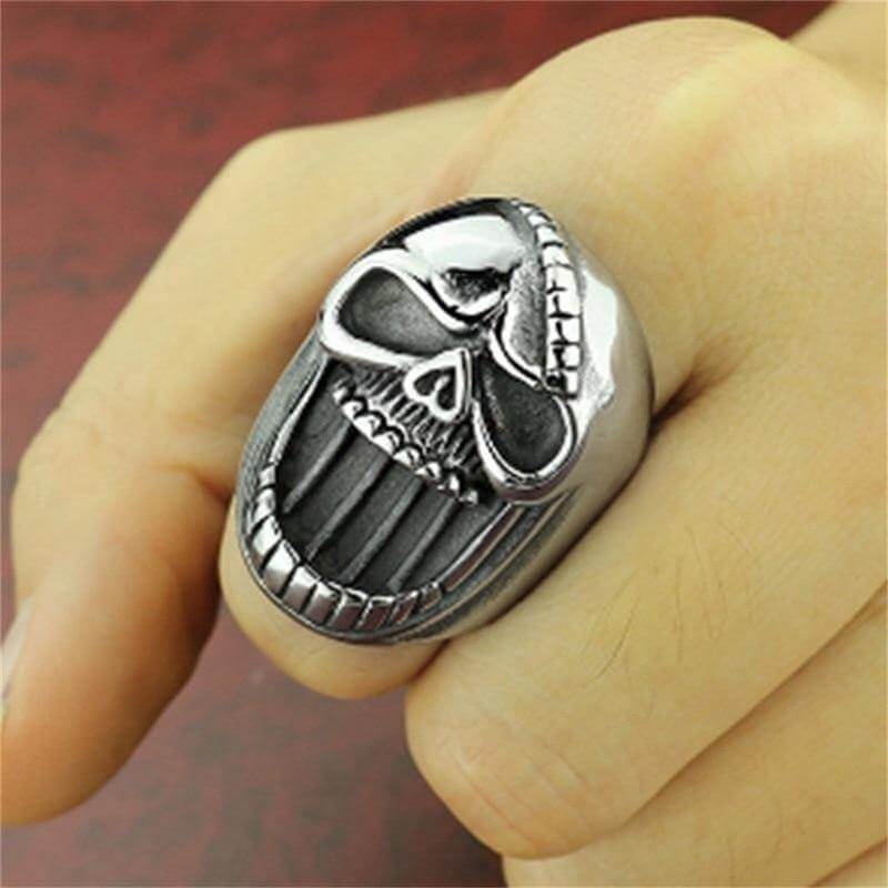 Cool Skull Unisex Ring Bottle Opener - Image 3