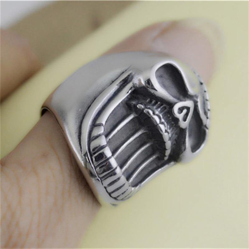 Cool Skull Unisex Ring Bottle Opener - Image 2
