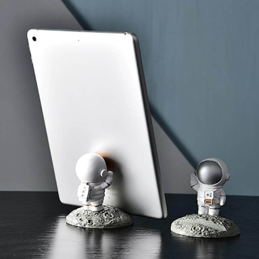 Simple Astronaut Mobile Phone Stand Holder - Image 2