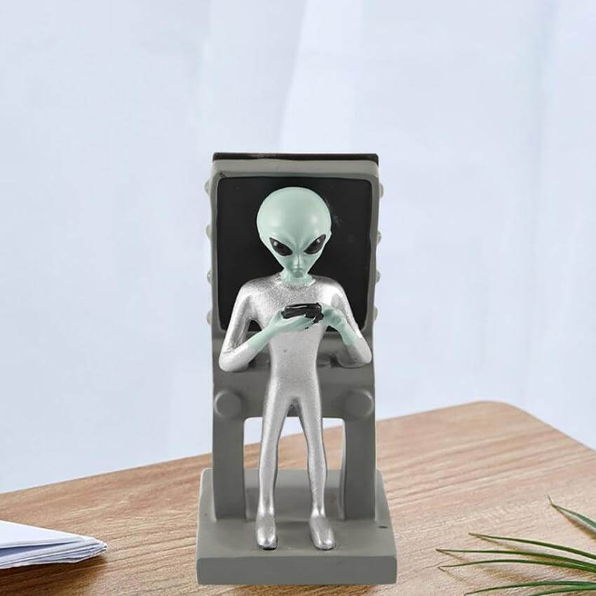 Creative Alien Phone Holder - Image 1