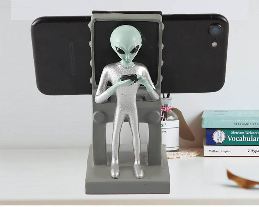 Creative Alien Phone Holder - Image 3