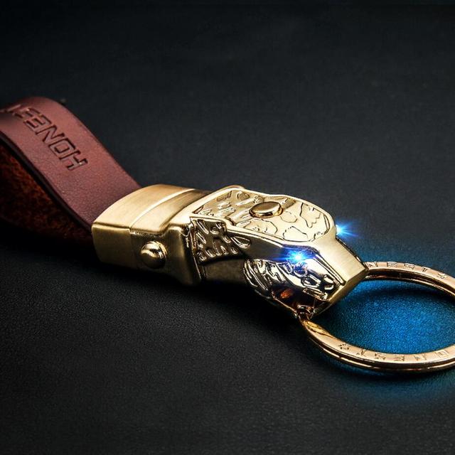 Elegant Leather Leopard Keychain Light - Image 5