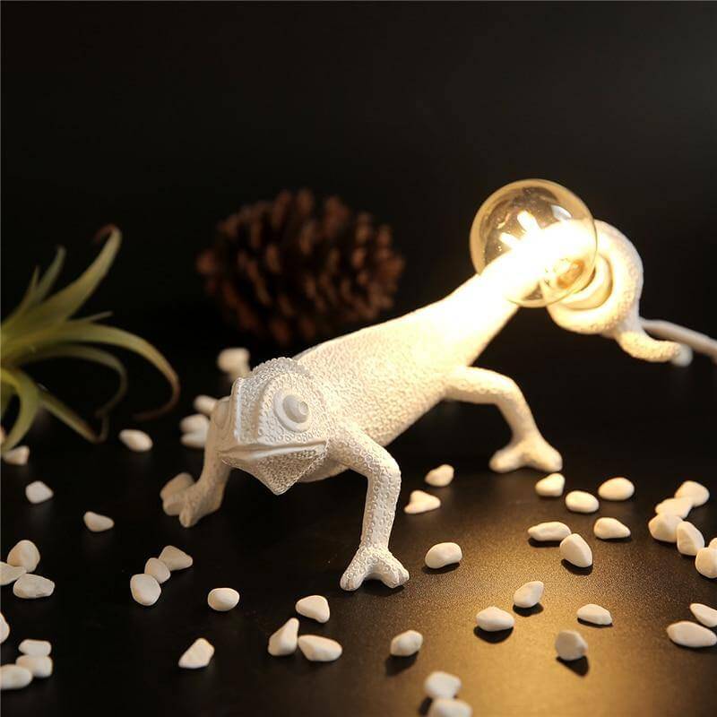 Nordic Modern Chameleon Lizard Desk Light - Image 5