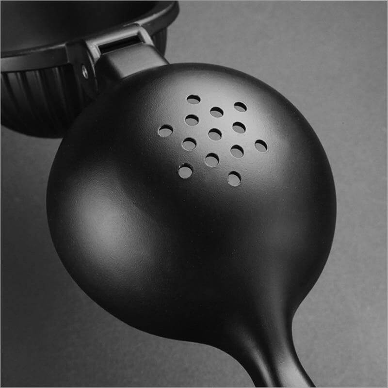 Minimal Lemon Squeezer - Image 2