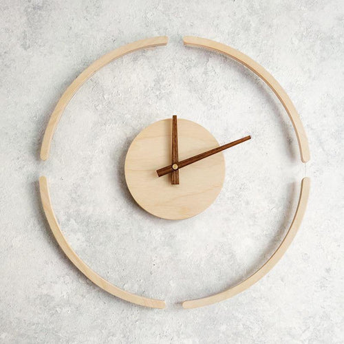 Creative Transparent Suspension Wall Clock - Image 0