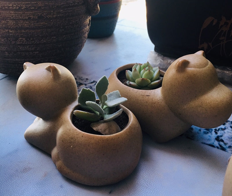 Elephant Minimal Ceramic Flower Pot - Image 1