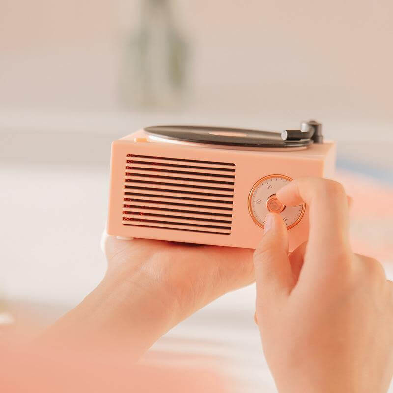 Pastel Vintage Bluetooth Stereo Speaker - Image 8
