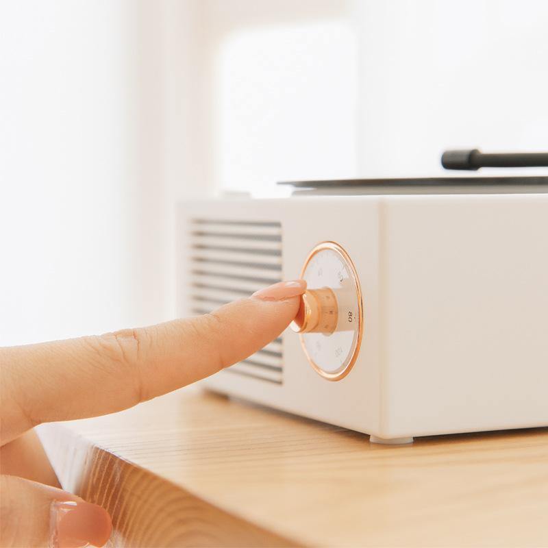 Pastel Vintage Bluetooth Stereo Speaker - Image 7