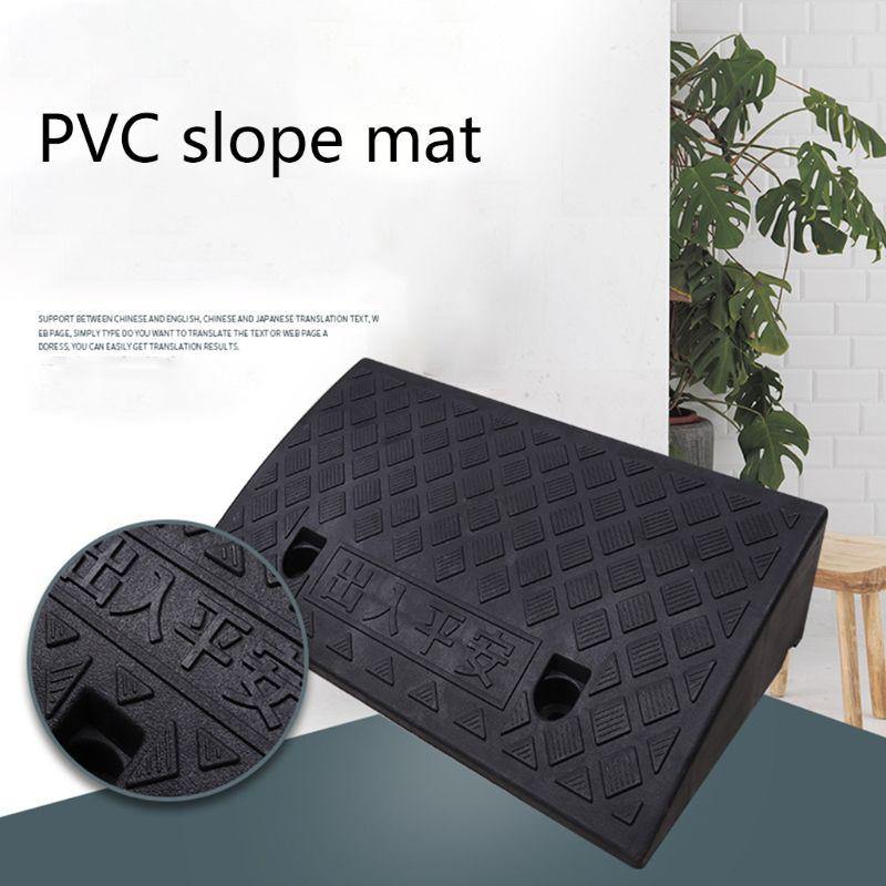 Durable Triangle Speed Reducer Car Ramp - Image 2