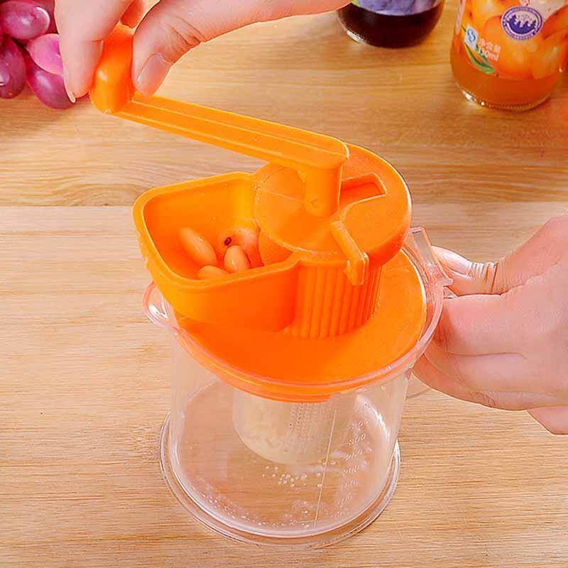 Mini Manual Soybean Juice Maker - Image 3