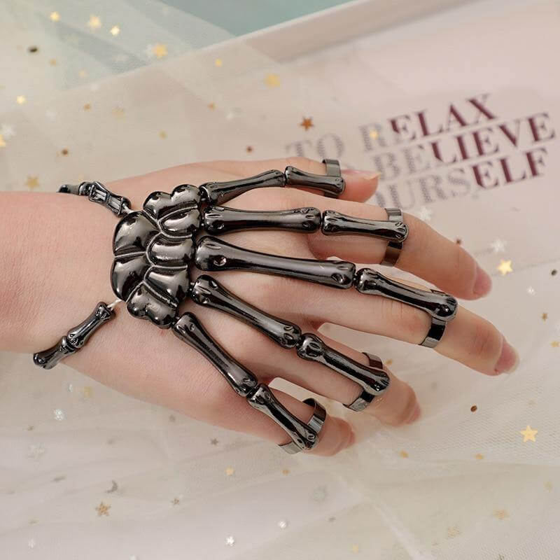 Skeleton Punk Halloween Finger Bracelet - Image 6