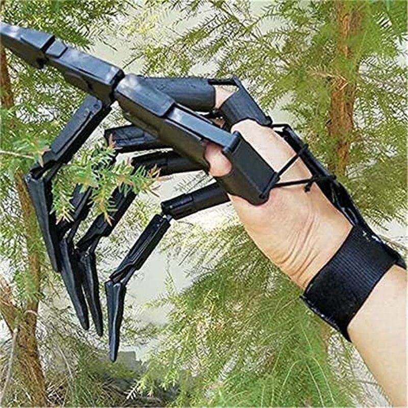 Wearable 3D Skeleton Halloween Hand - Image 1