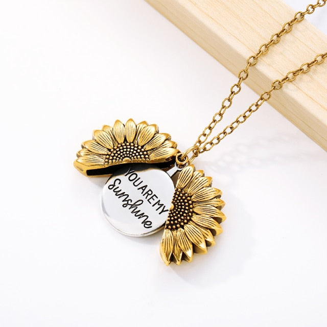 You Are My Sunshine Sunflower Creative Necklace - Image 3