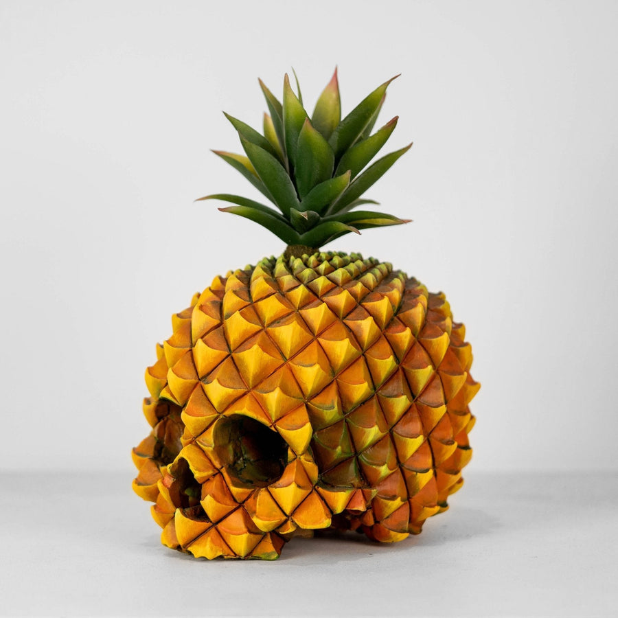 Creative Resin Gothic Pineapple Skull Statue - Image 6