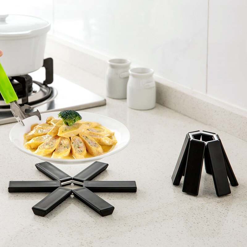Foldable Non-Slip Heat Resistant Pan Coaster - Image 1