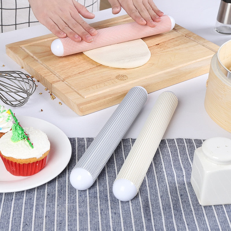 Non-stick Dough Roller - Image 2